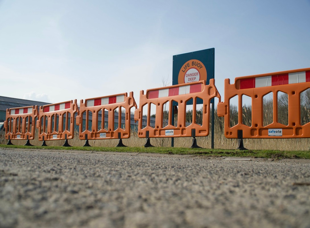 Firmus barriers joined to protect from danger