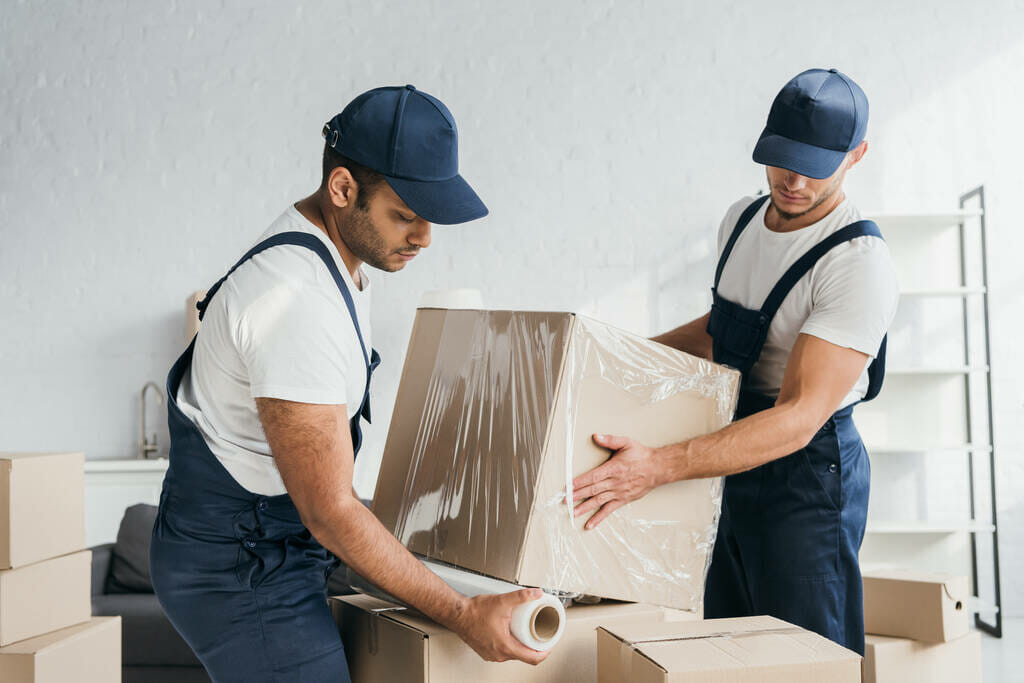 local movers wrapping box