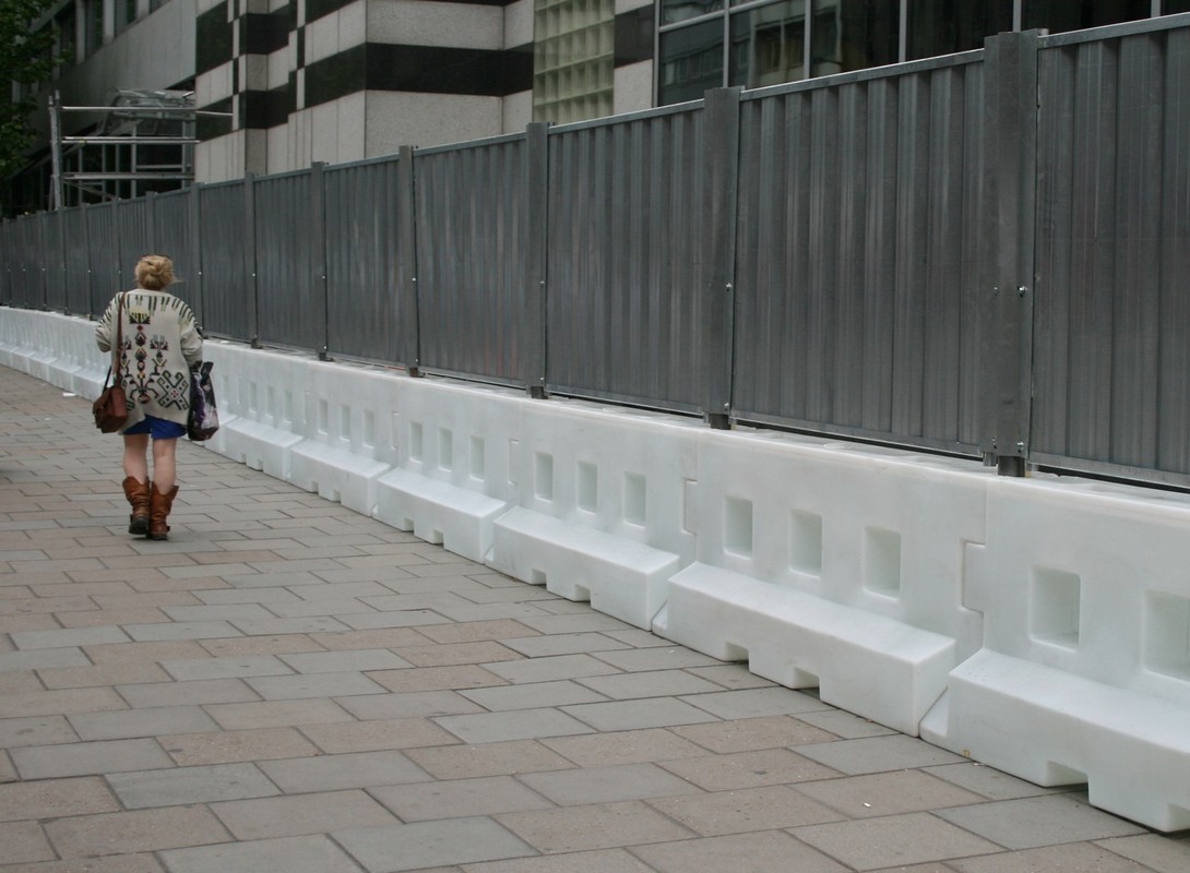 Water filled hoarding -white