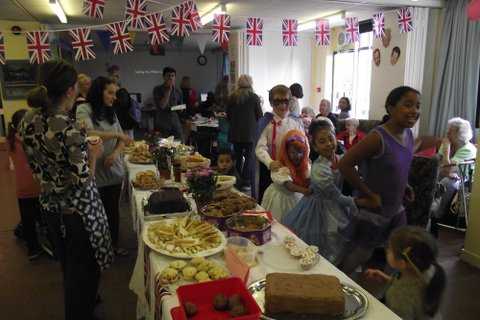 Holly-Lodge-Community-Centre-party-time