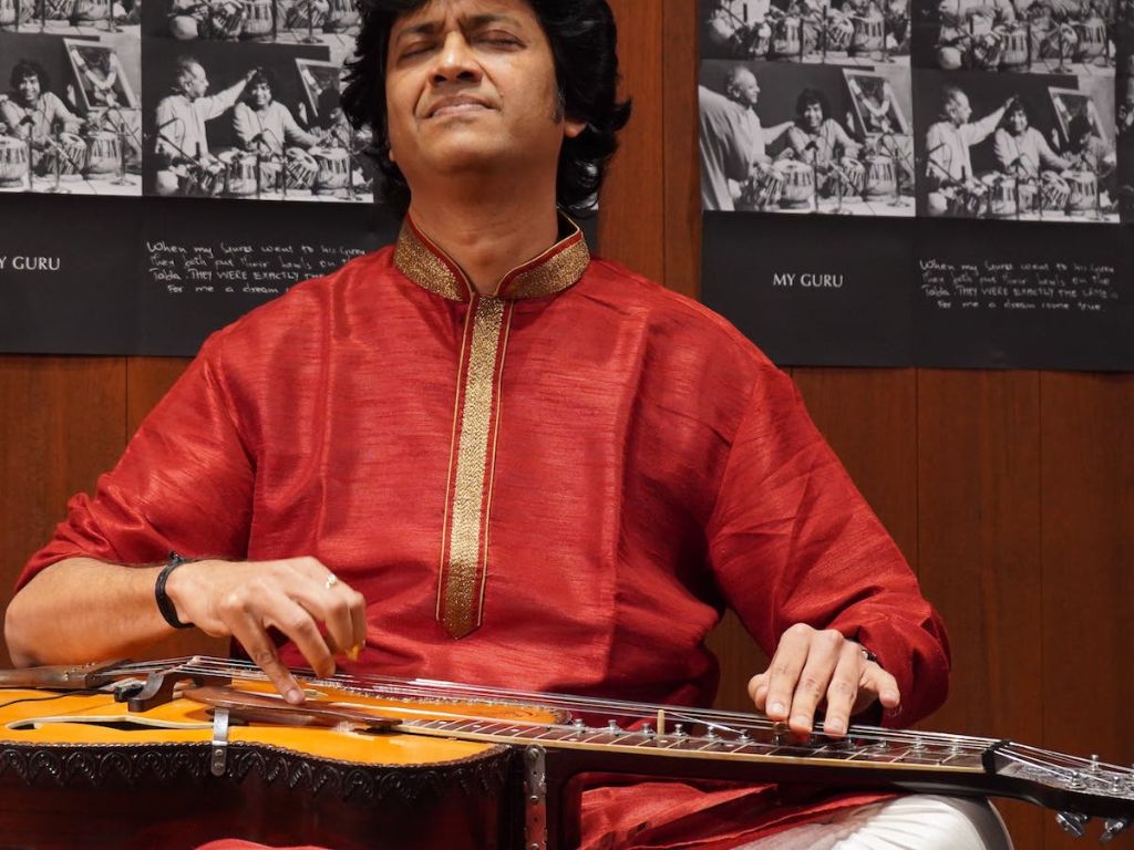 a-night-of-indian-folk-and-classical-music-with-manish-pingle-2023-upnext