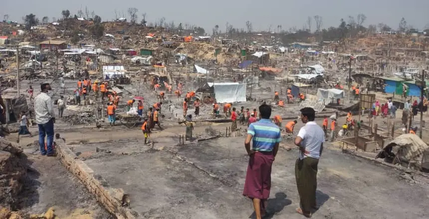 Aftermath of fire at Rohingya camp
