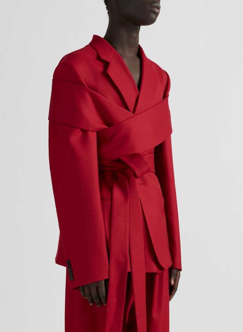 Perin Soft Tailoring Wool Red, side view. GmbH AW22 collection.