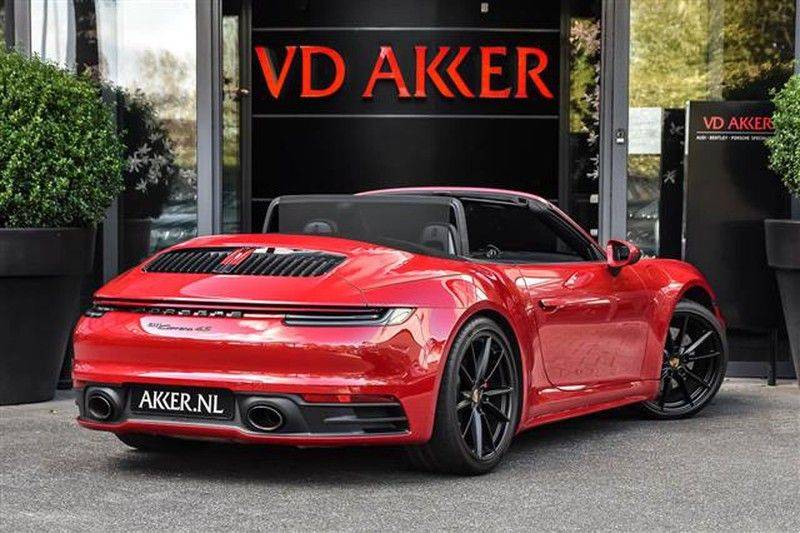 Porsche 911 4S CABRIO 4WSTURING+ST.KOELING+SP.CHRONO NP.218K afbeelding 2