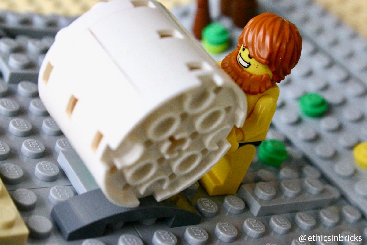 oh my god twitter doesn’t include alt text from images in their API