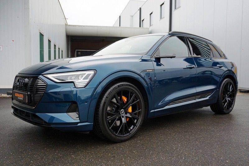 Audi e-tron 55 quattro Black *€184 bijtelling *Verlengde fabrieksgarantie afbeelding 2