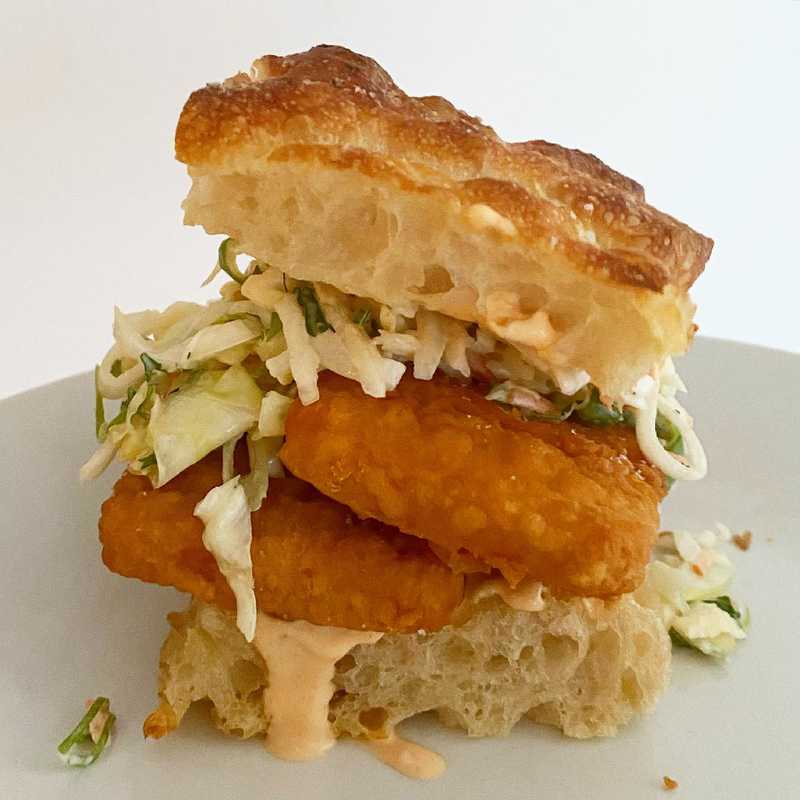 made a pickle brined fried tofu sandwich on focaccia - kind of in the style of the superiority burger TFT but with inspiration from the @poppysbrooklyn…
