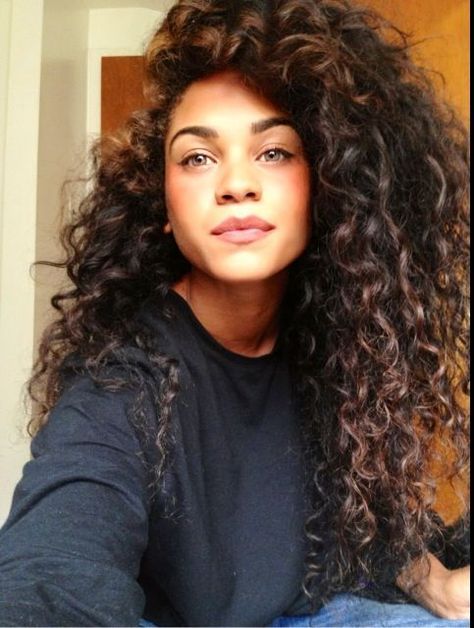 The Inescapable Truths Of Having Thick Curls 