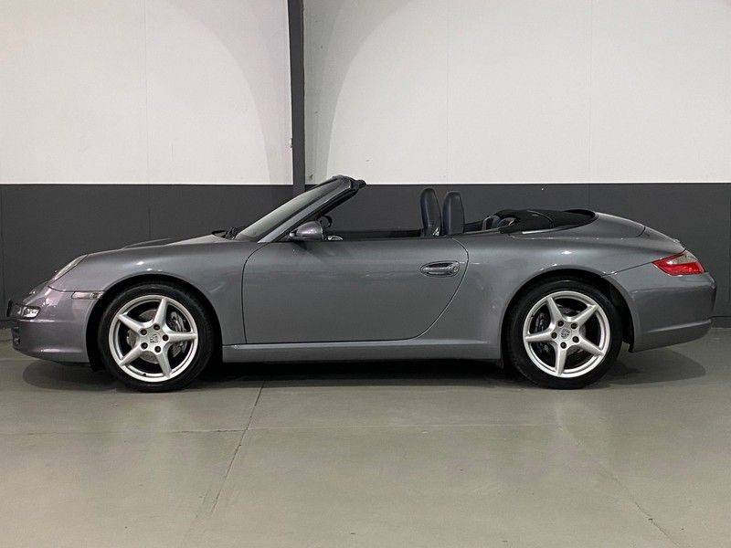 Porsche 911 Cabrio 3.6 Carrera Sport chrono Bose / Navi / Xenon afbeelding 2