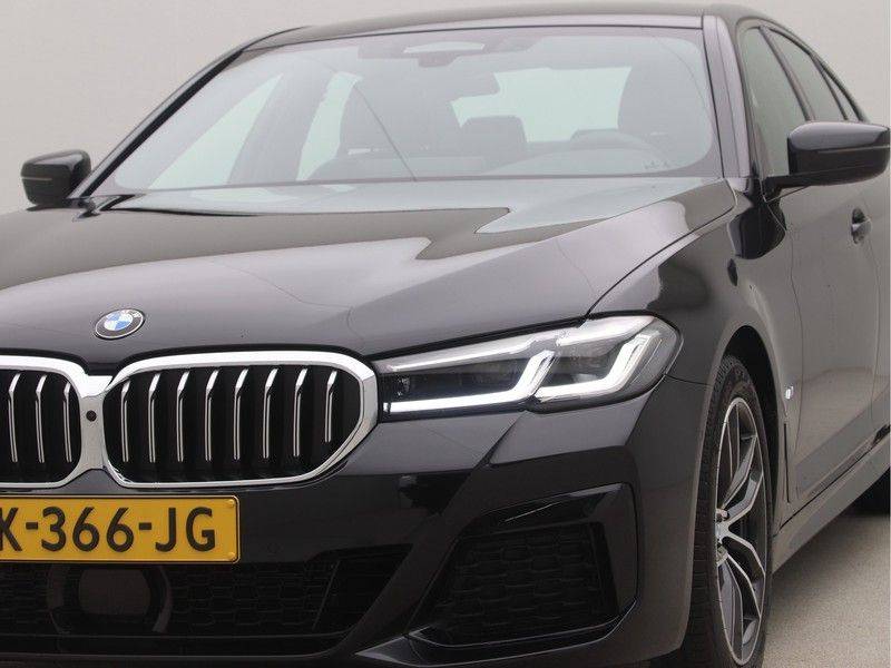 BMW 5 Serie Sedan 520i High Executive M-Sport Automaat afbeelding 20