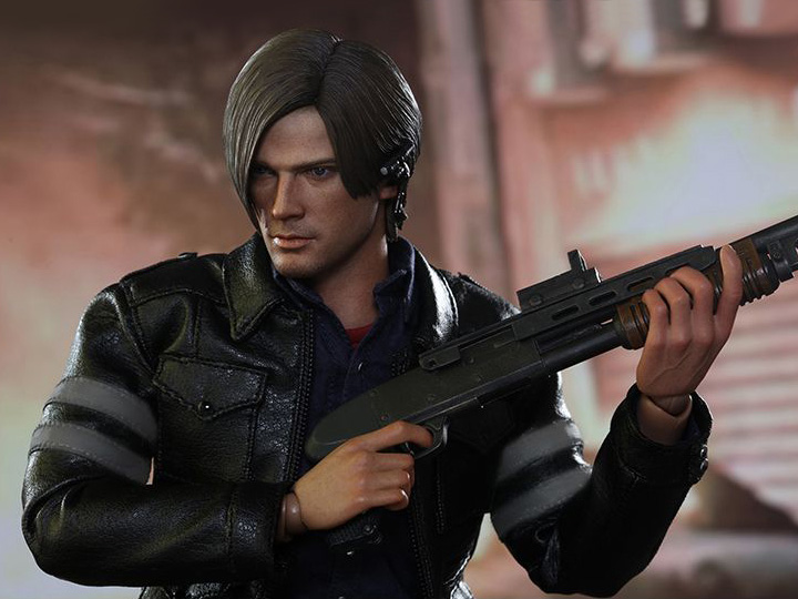 Hot Toys Resident Evil 6 VGM22 Leon S. Kennedy 1/6th Scale Collectible Figure