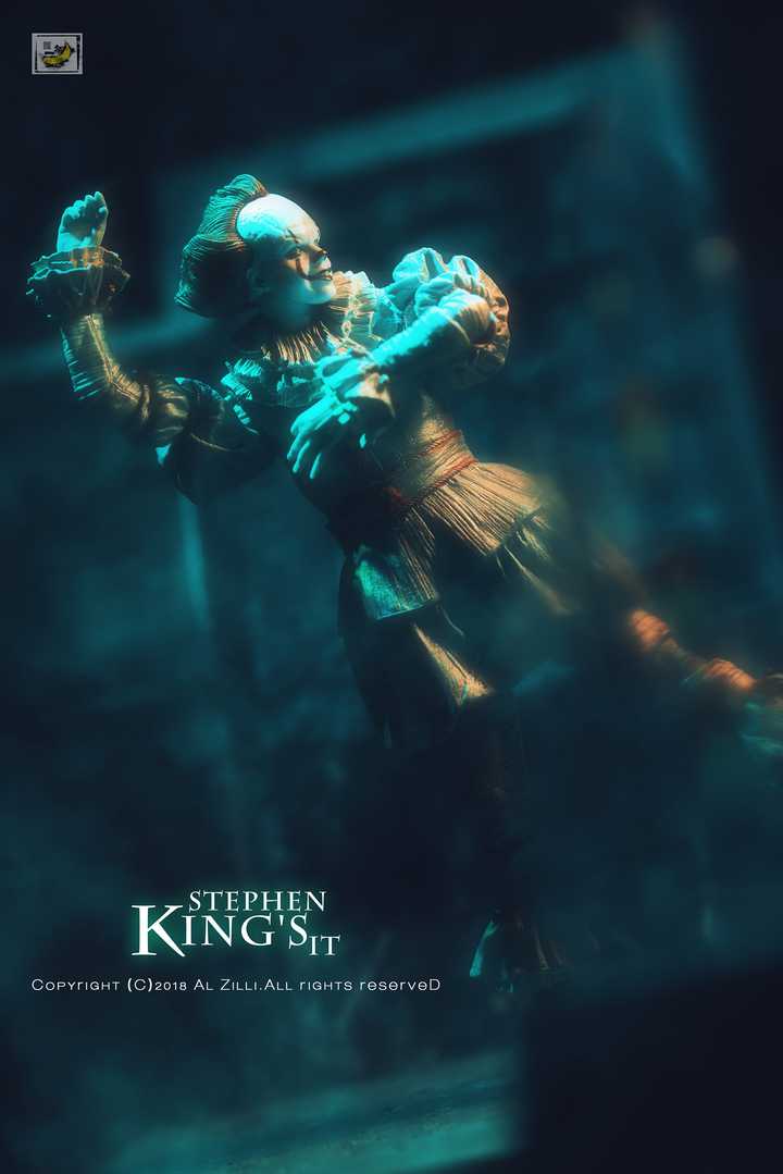 It Ultimate Pennywise Dancing Clown