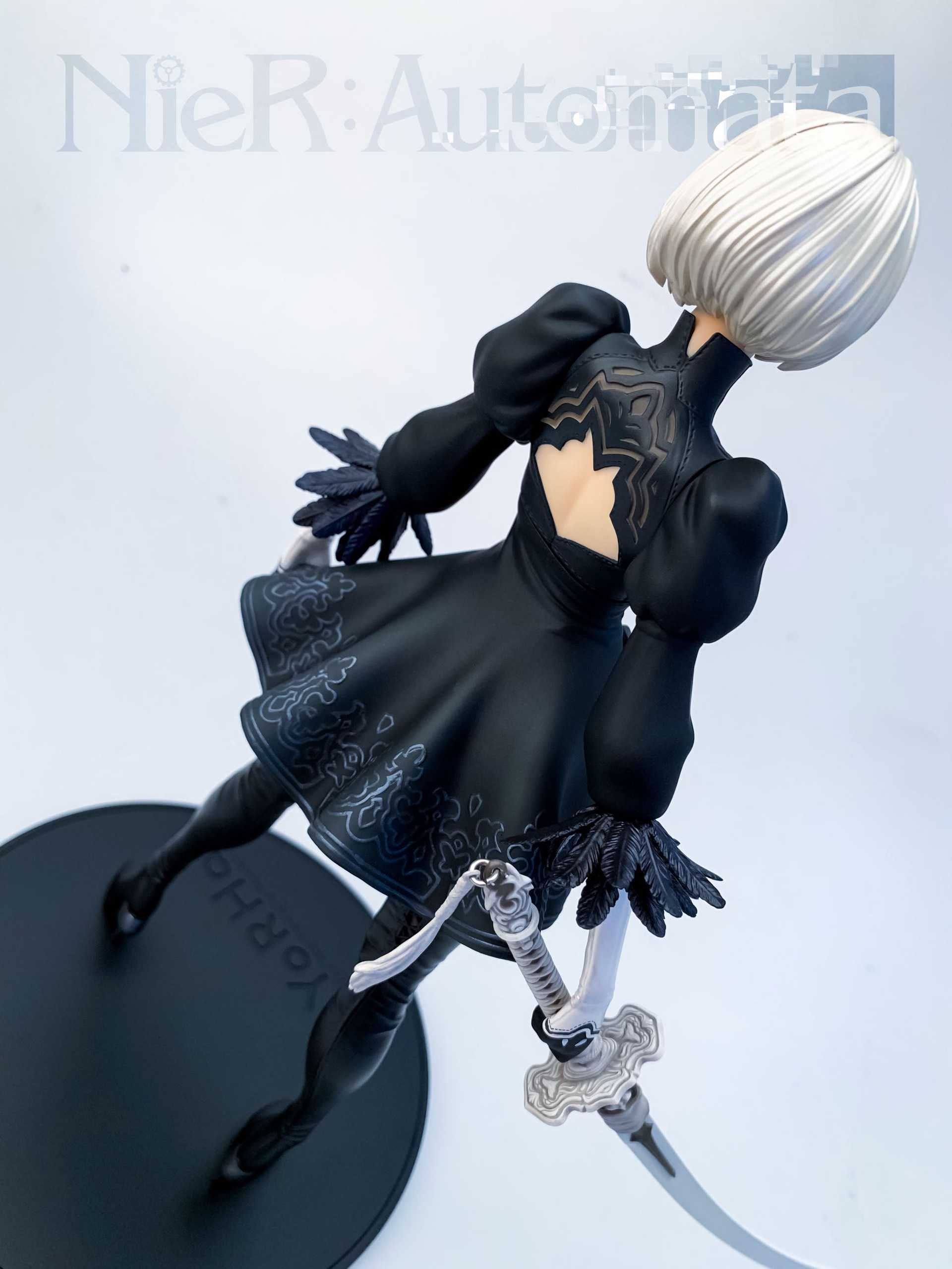 NieR 2B 1/7 Scale Figure Collection Display