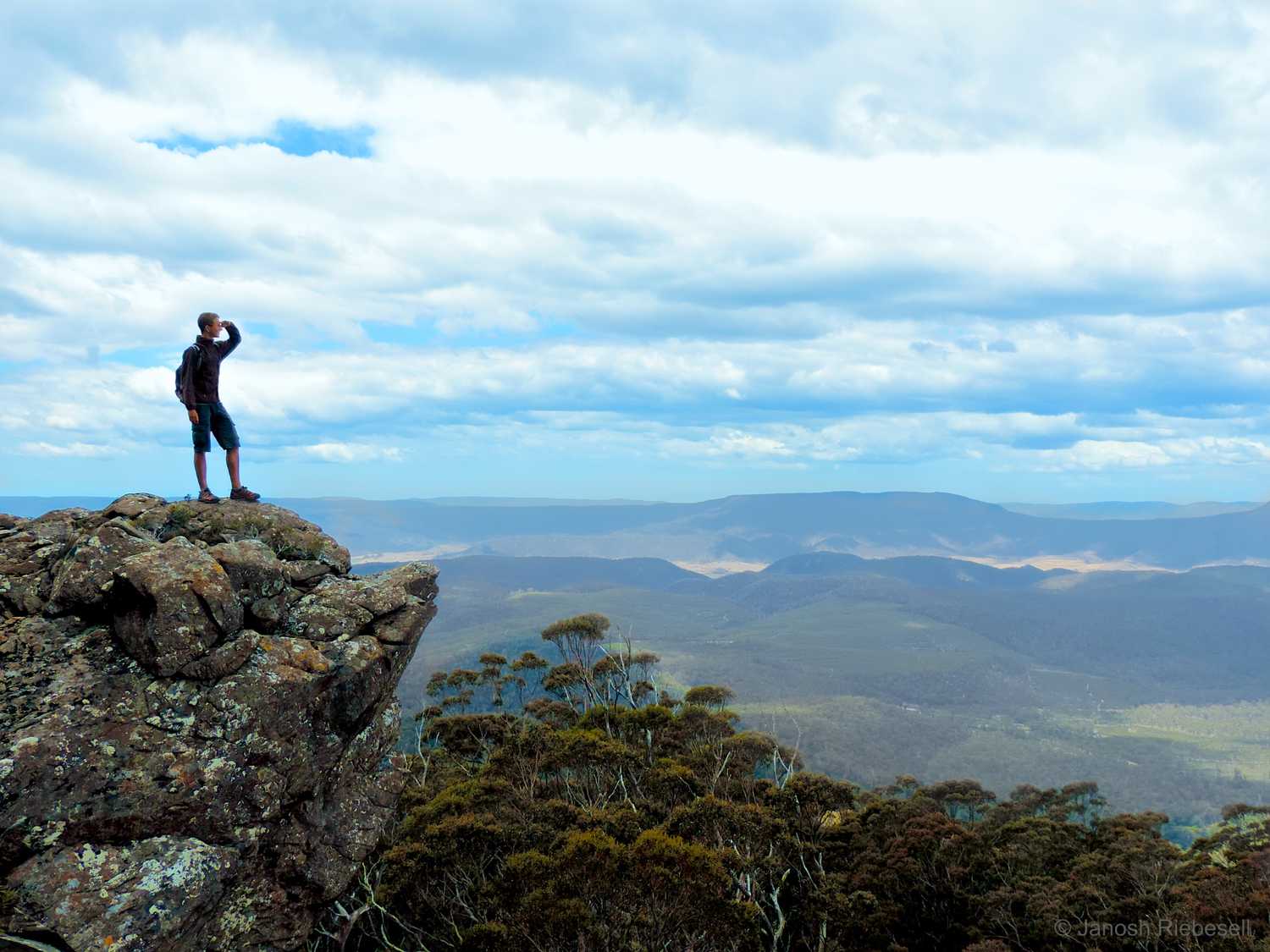 Tasmania Cliff Lookout