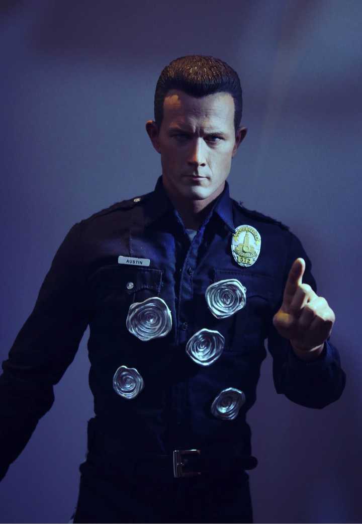One Fourth Scale T1000
