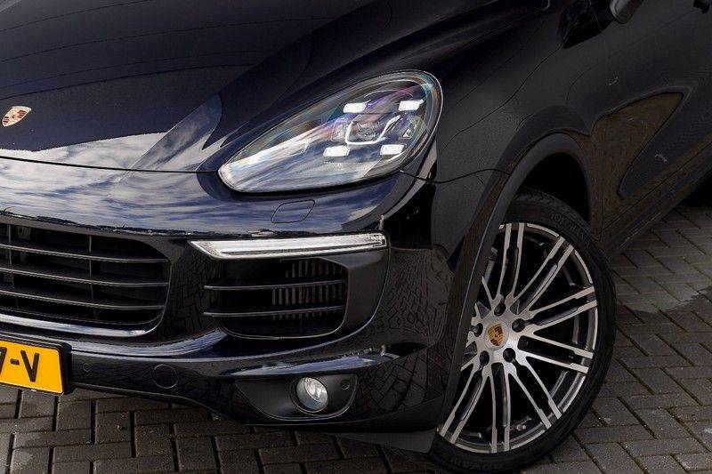 Porsche Cayenne 3.0 D Pano Camera Led Luchtvering 21" afbeelding 16