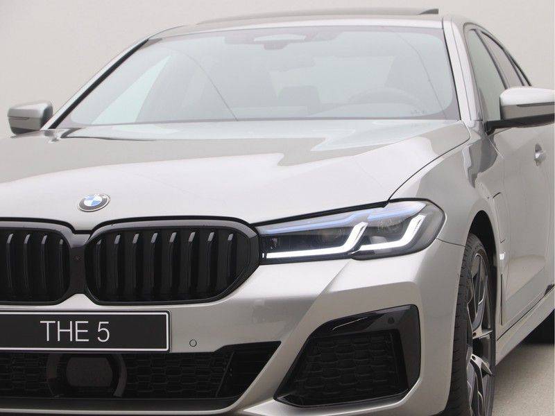 BMW 5 Serie Sedan 545e xDrive High Executive Edition afbeelding 21