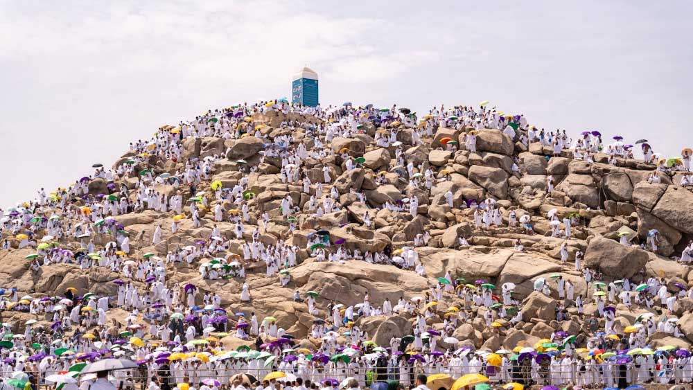 Gathering-Arafah-is-a-Vital-Main-Part-of-Hajj