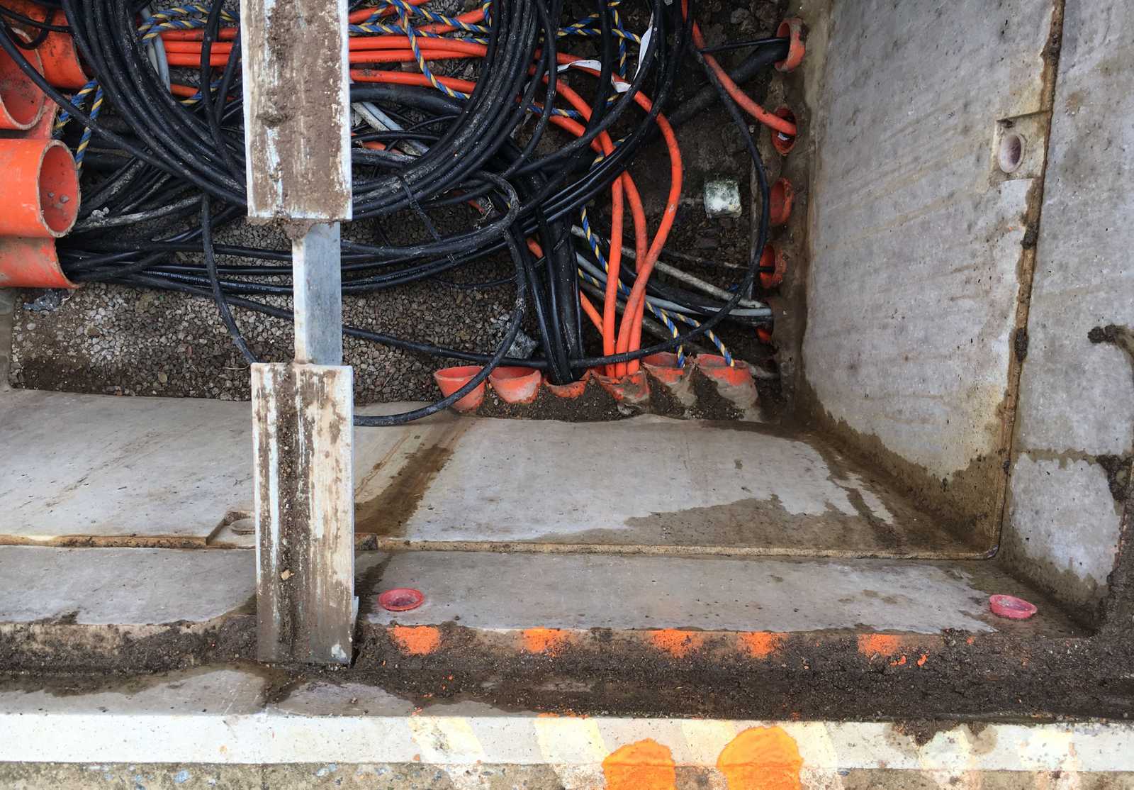 Underground Cable & Pipe Locating | Expert Service Locating