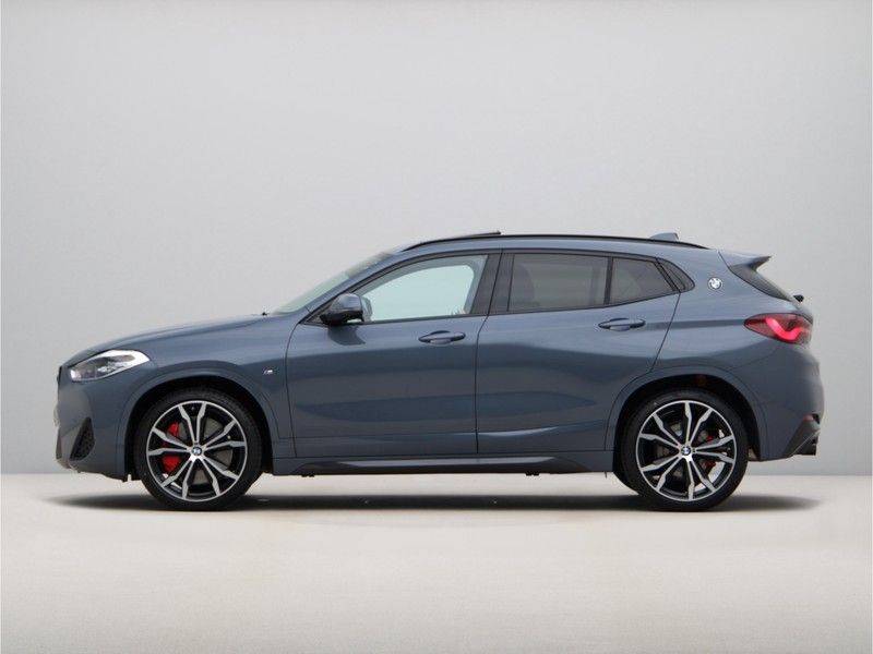 BMW X2 sDrive20i High Exe M-Sport afbeelding 12