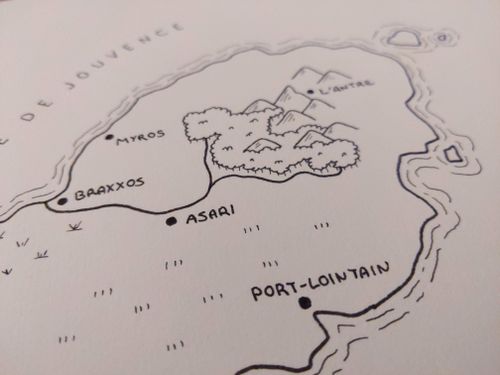 Zoome sur la partie est de la carte avec quelques villes et une forêt entourant des montagnes.
