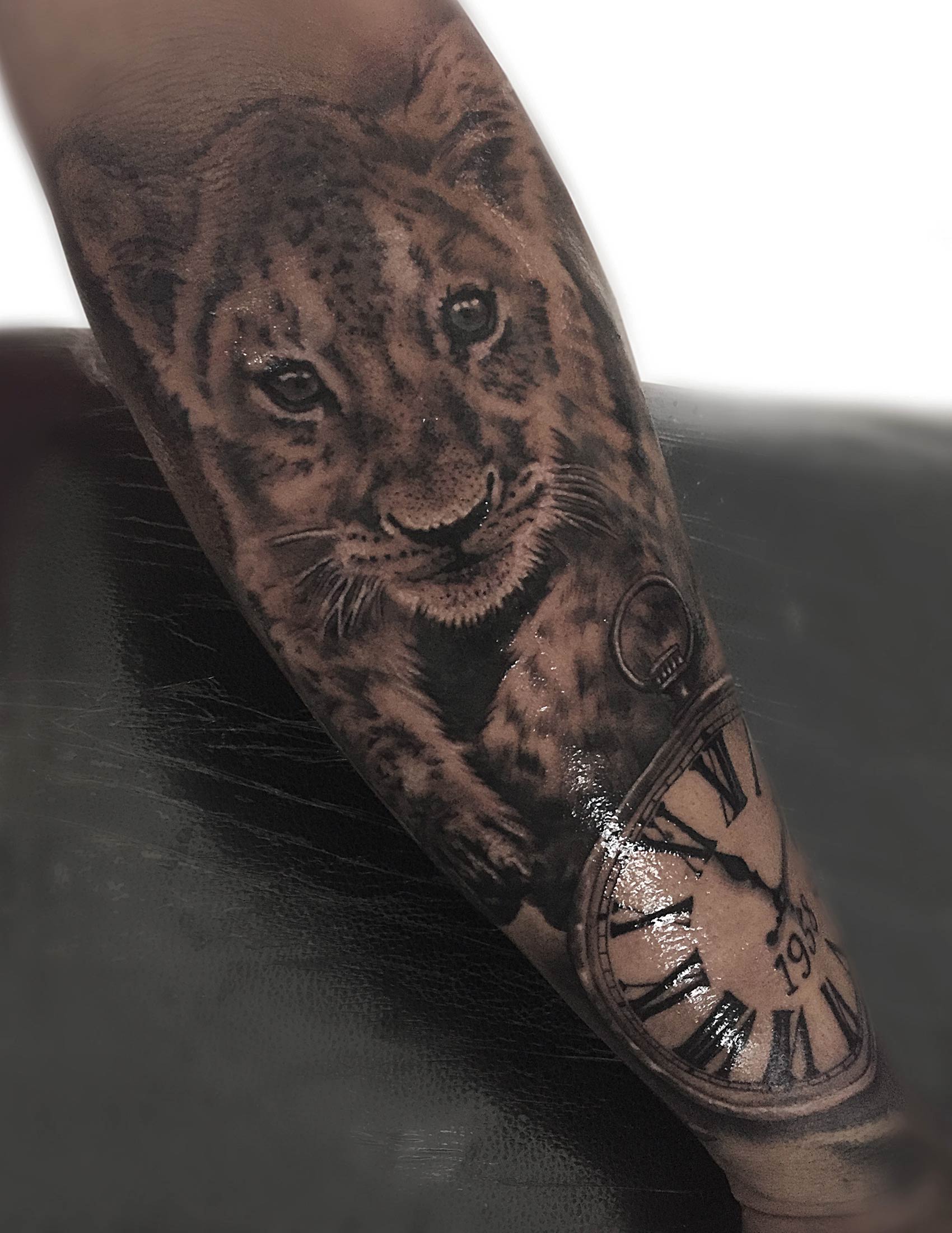 tatuaje leon pequeño