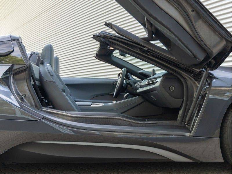 BMW i8 Roadster Progressive package - Volleder - Harman Kardon afbeelding 17