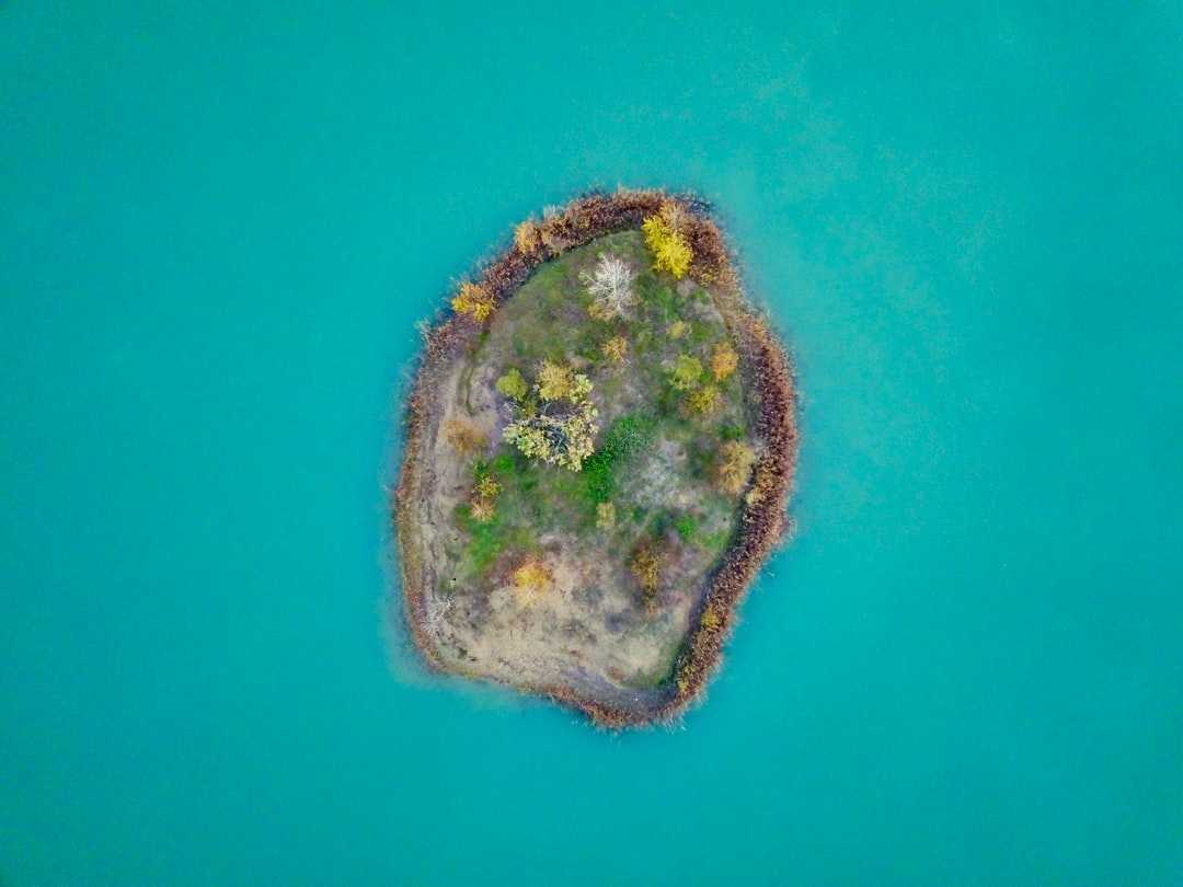 Le isolette più verdi d'Europa cover image