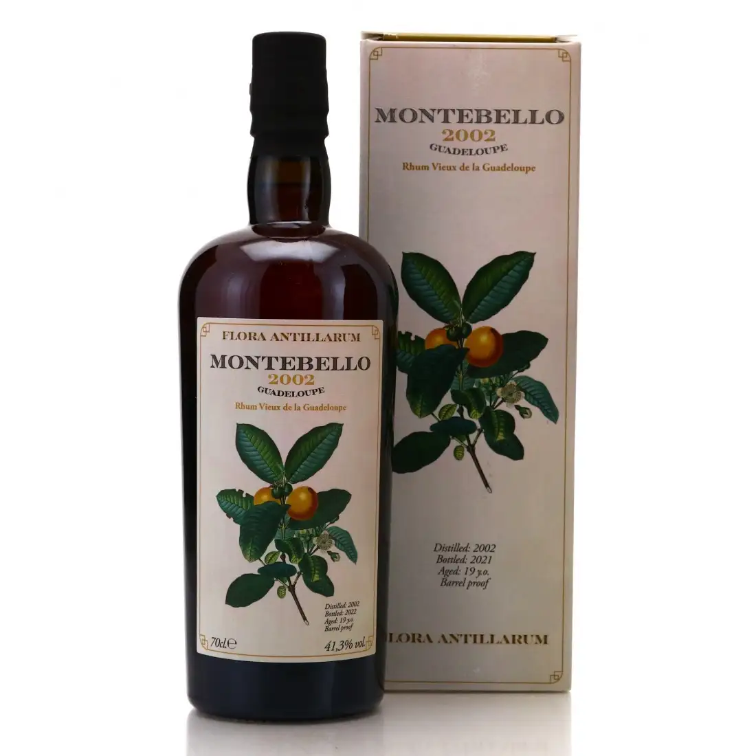 Image of the front of the bottle of the rum Montebello Flora Antillarum
