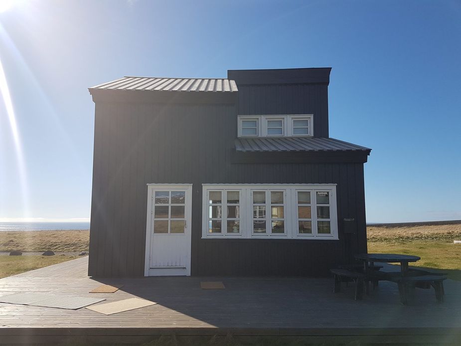 Das Ferienhaus ist im norwegischen Stil designt