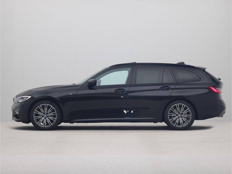 BMW 3 Serie 320i Touring High Exe M-Sport Aut. afbeelding 12