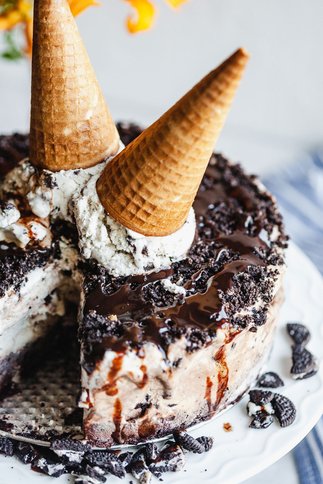 Chocolate Oreo Cookie Ice Cream Cake