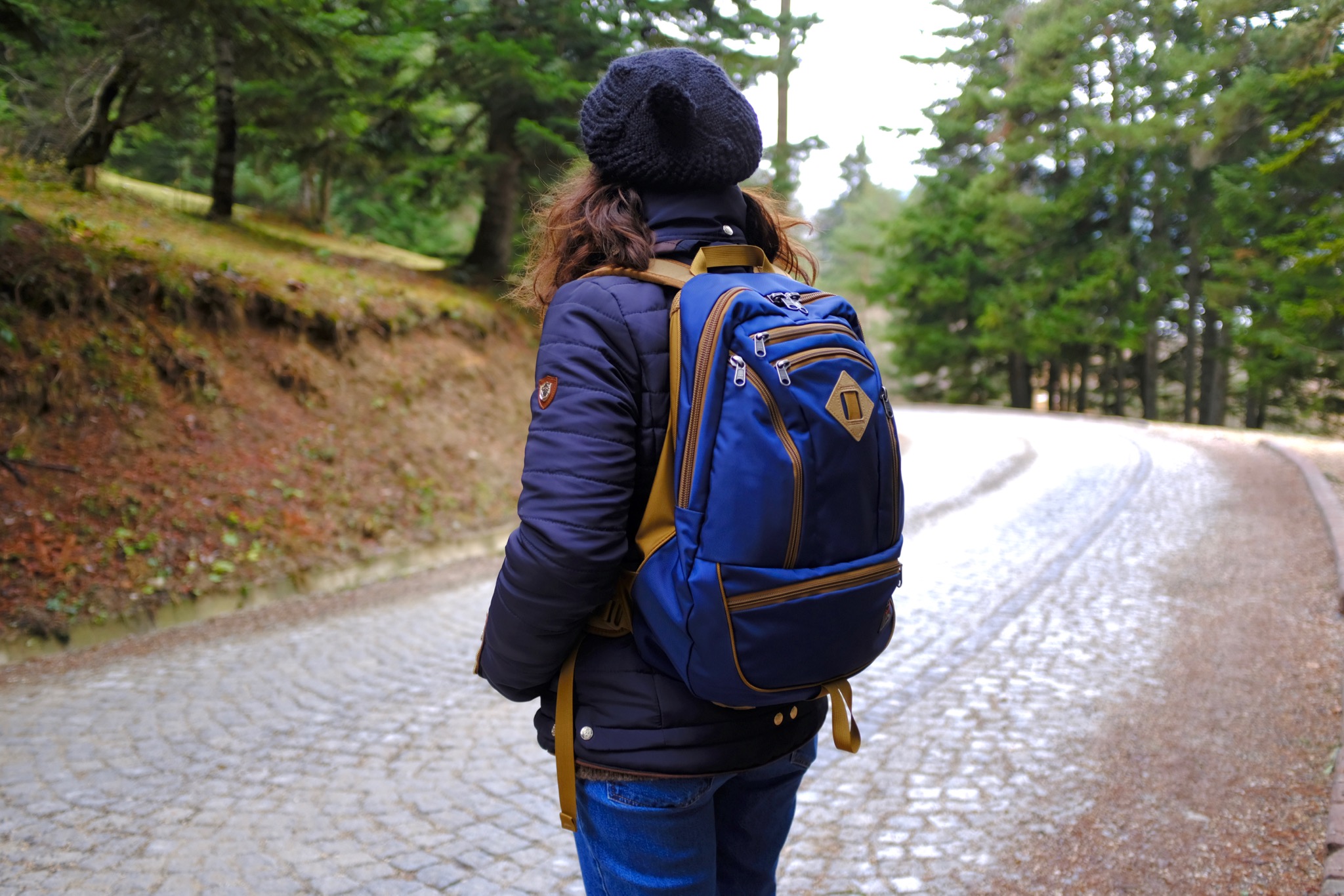 My wife carrying the Guide’s Edition during our day hike