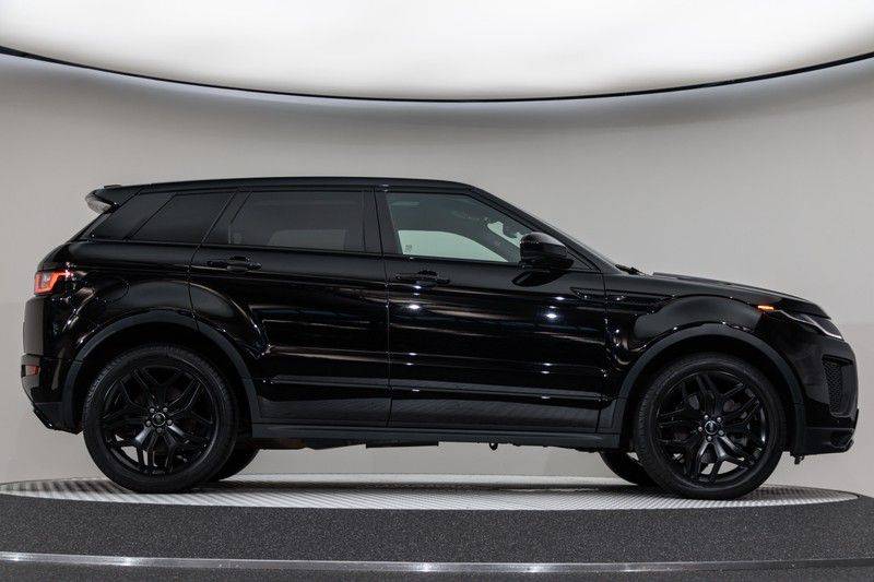 Land Rover Range Rover Evoque 2.0 Si4 240pk HSE Dynamic AWD Aut9 Black Pack Panoramadak Volleder Navi Ambientlight MeridianSound Led Privatglass DAB Camera 20" Pdc afbeelding 13