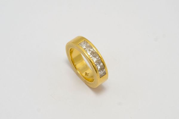 Goldring mit 5+1 Diamanten