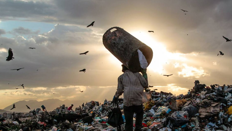 Imagem em destaque para o artigo: Conheça a Mineração Urbana: a riqueza que sai do lixo