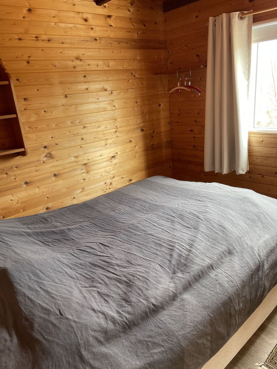 Das Schlafzimmer mit einem Doppelbett Þingvellir mieten ein Privathaus