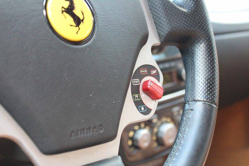 Ferrari F430 F1, Origineel NL geleverd, full ferrari history afbeelding 7