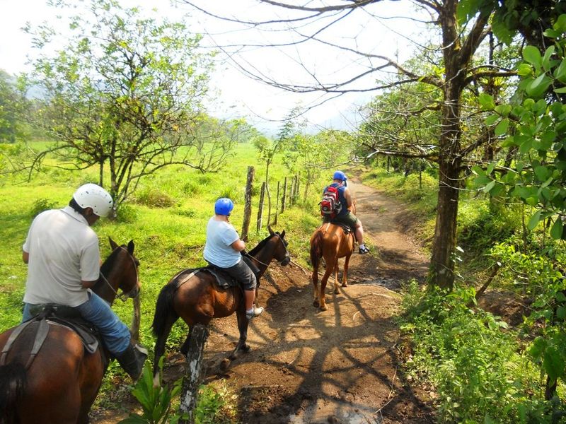 Horseback ride to La Fortuna Waterfall