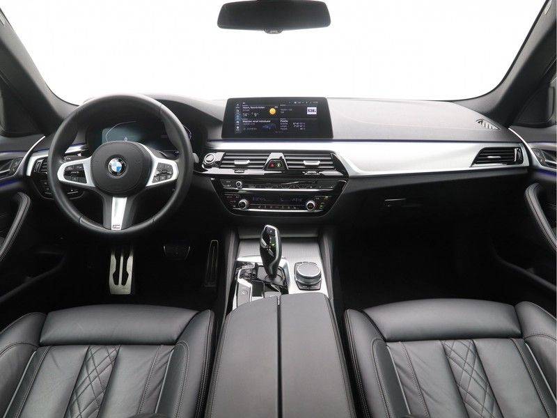 BMW 5 Serie 530e iPerformance eDrive Edition + service inclusive tot 5-aug-2025/100.000 km afbeelding 13