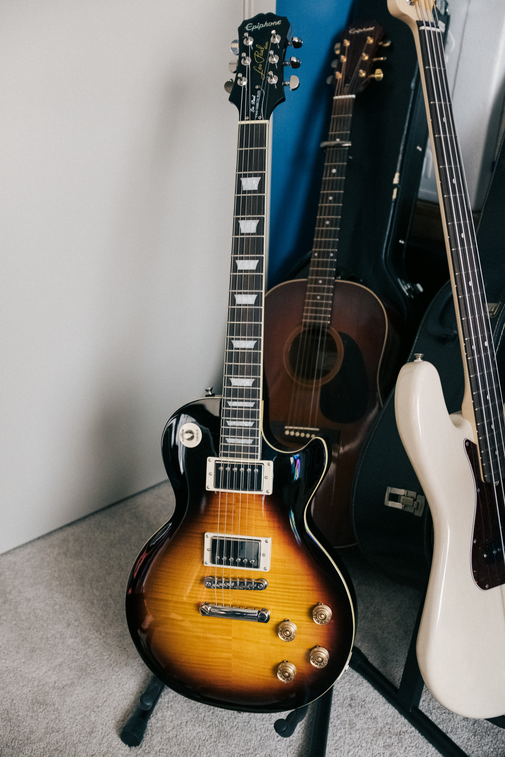 An image of the Epiphone Les Paul.