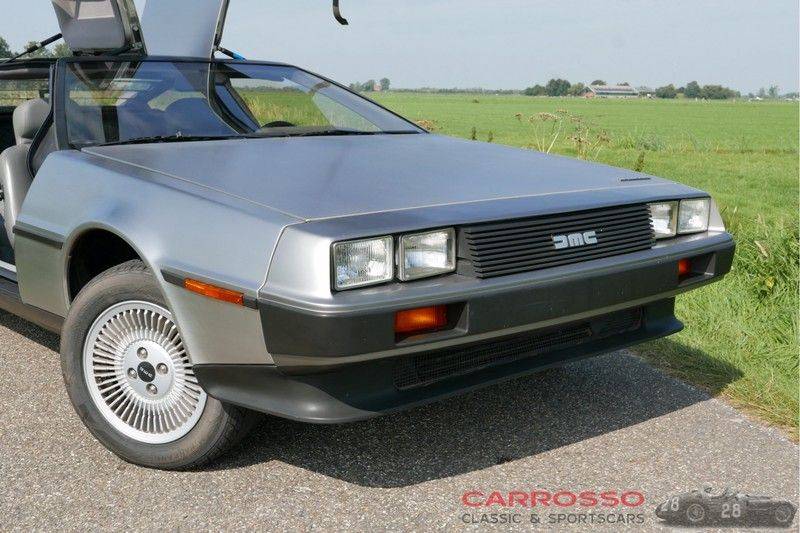 DeLorean DMC De Lorean DMC-12 5 speed M/T  low 10.877 miles afbeelding 10