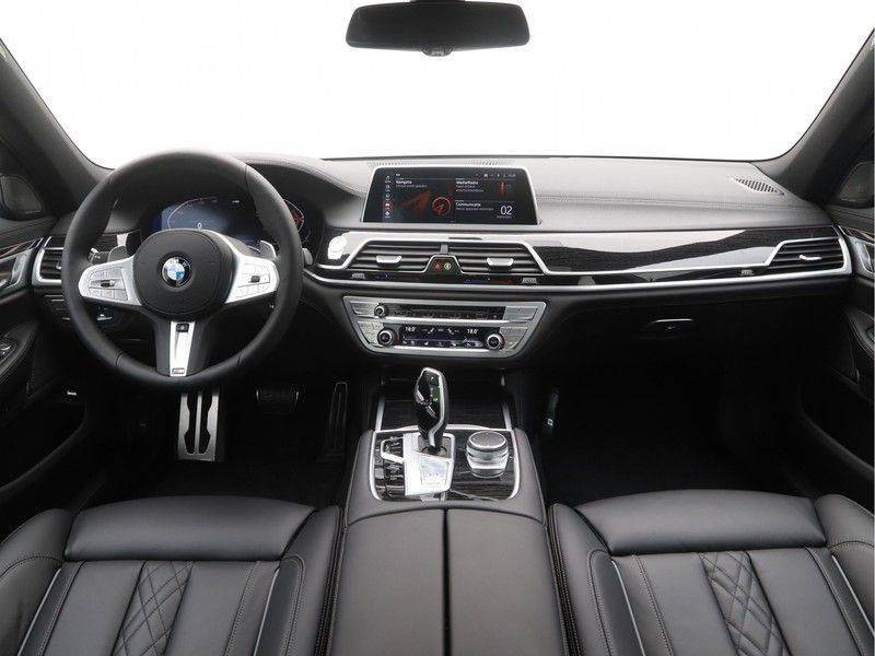 BMW 7 Serie 740i High Executive afbeelding 13