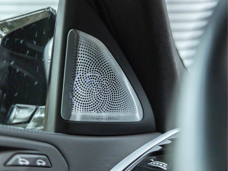 BMW X6 M Competition - Bowers & Wilkins - Stoelventilatie afbeelding 23