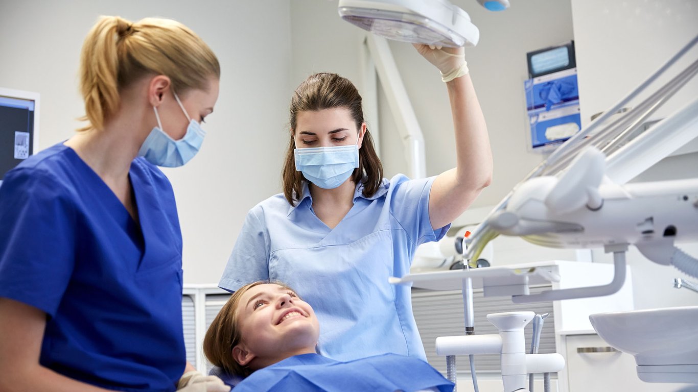Dental Assistant Education and Training Expanded Functions UMA