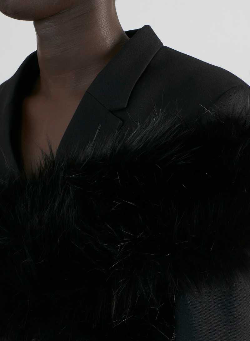 Dabir Jacket Black with Faux Fur Stole, detail view. GmbH AW22 collection.
