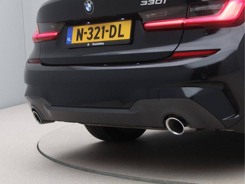 BMW 3 Serie 330i Exe M-Sport afbeelding 18