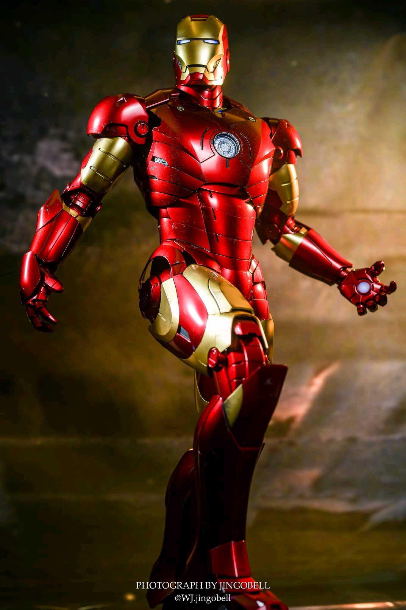 HT 1/4 Iron Man MK3 Album