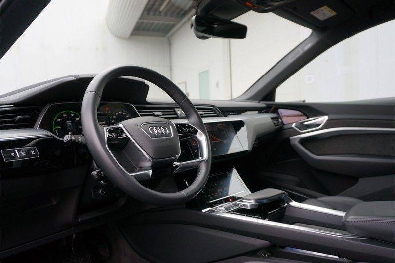 Audi e-tron 55 quattro Black *€184 bijtelling *Verlengde fabrieksgarantie afbeelding 4