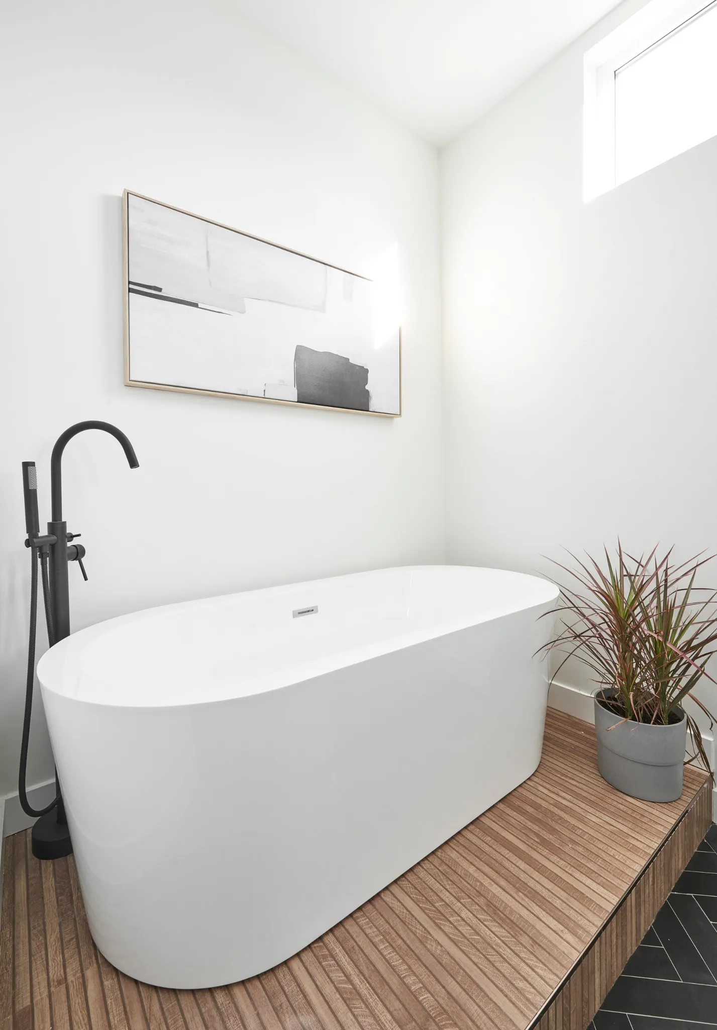 Scottsdale, AZ master bath - Freestanding tub